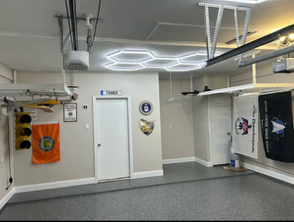 Finished garage after epoxy floor - Transformation 1